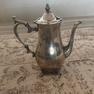 WM Rogers 800 Silver Teapot